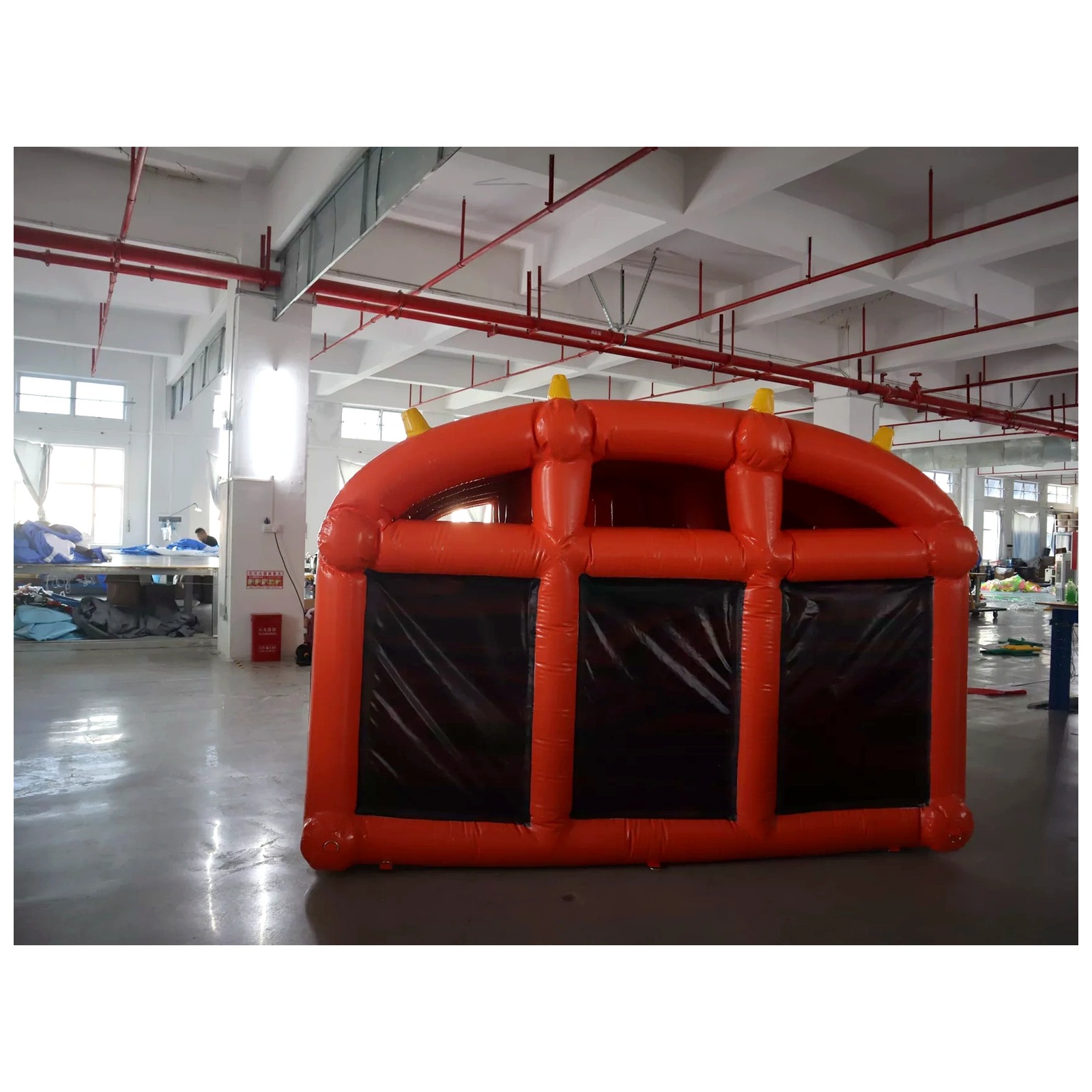 Grand labyrinthe gonflable ora - Outdoor Adventure Rentals avis et prix